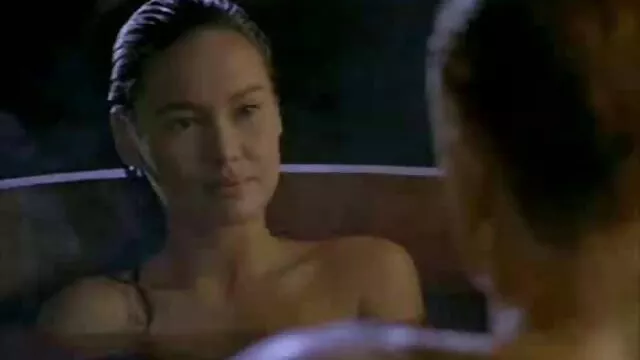 Vidéo privée de porno fille et homme Busty babe baise copain