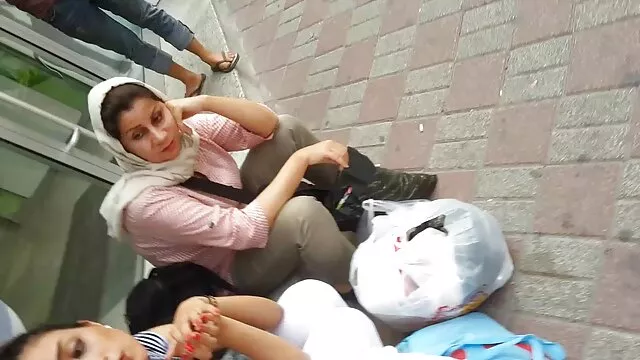 Une chienne qui porno fille animaux pleure la laisse baiser son cul Anal.