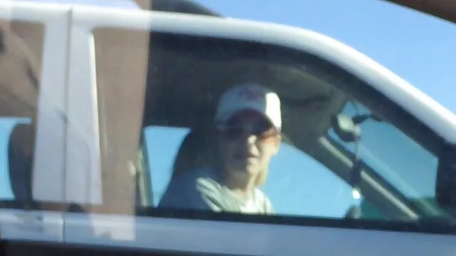 Une fille fragile se fait baiser dans porn belle mere tous les trous avec beaucoup de phallus.