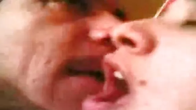 Emplacement préféré des porno francais pere et fille filles pour jouer avec vous, Fils.