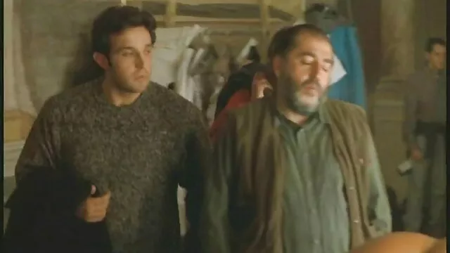 La femme plantureuse et adulte Rampa ado russe porn et brûla dans la Cour.